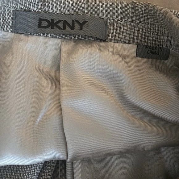 DKNY Men's Grey Pinstripe 100% Wool Lightweight Suit Jacket Sports Coat 42R - Picture 4 of 10